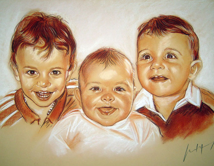 trois enfants dessinés aux pastels 